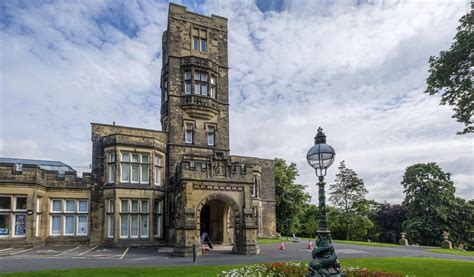 Cliffe Castle Museum and Park - Museum in Keighley, Keighley - Bradford