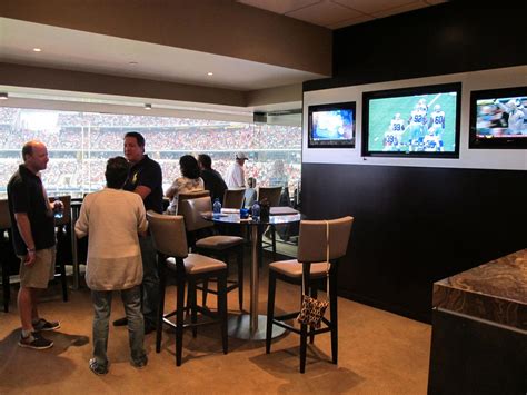 Luxury stadium suites - Business Insider