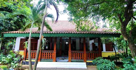 4 Rumah Adat Betawi Nama Gambar Penjelasannya Lengkap Desain - Riset