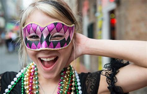 Mardi Gras Mask Ideas to Make or Buy | LoveToKnow