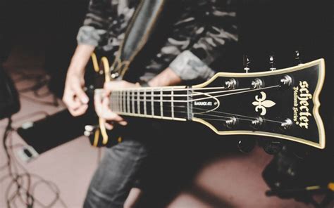 10 Best Metal Guitar Brands In The World | Strong Sounds