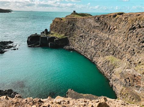 How To Visit The Magical Blue Lagoon In Pembrokeshire, Wales (2024)!