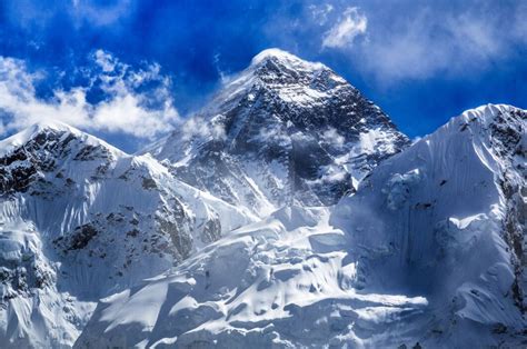 Nepal Grants Record Number Of Mount Everest Permits This Climbing Season