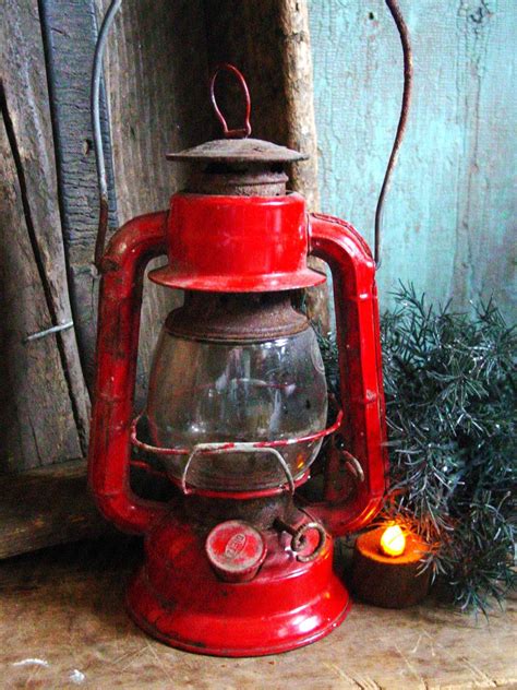 Vintage Dietz Red Lantern Cute Size Rustic Log Cabin Christmas Decor | Cabin christmas decor ...