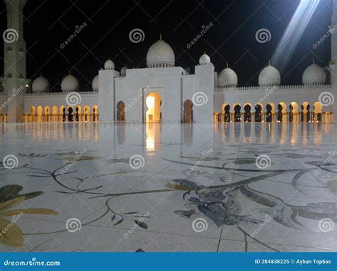 Sheikh Zayed Mosque at the Night - View from Inside Stock Image - Image ...