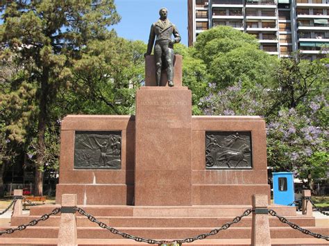 Edificios y Monumentos de Buenos Aires: Monumento al Gral Manuel Belgrano