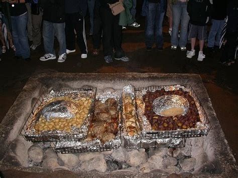 Food Lorists: Maori Hangi