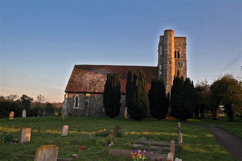 "St Mildreds Church, Nurstead, Meopham" by Andrew Whittaker at PicturesofEngland.com