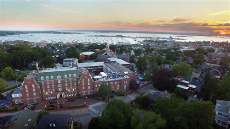 Lodging in Newport, RI | Unique Getaways + Vacations at Hotel Viking