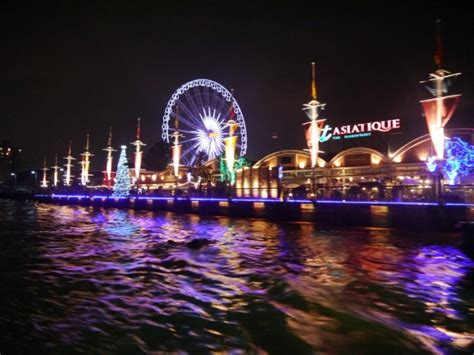 Asiatique The Riverfront & Sky Wheel - Renegade Travels