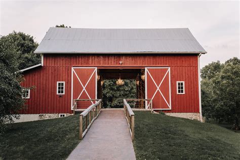 THE VINTAGE ROSE BARN | wedding venue | Gobles, Michigan