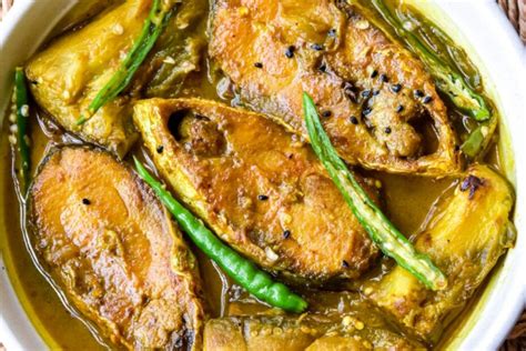 Ilish Macher Tel Jhol Recipe | How To Make Hilsa Light Gravy Easily - Swarnab Dutta