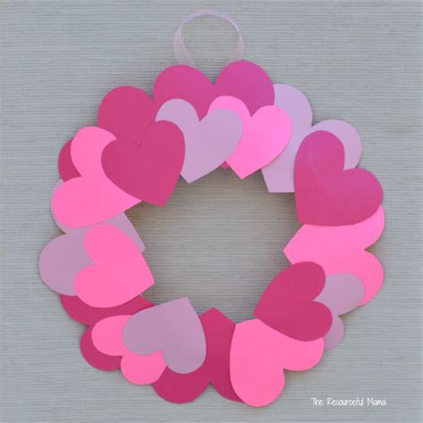 Paper Plate Valentine's Day Heart Wreath Craft - The Resourceful Mama