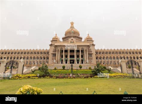 Vidhana soudha state building view hi-res stock photography and images ...