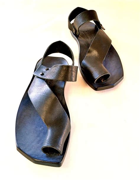 120 best Toe loop sandals images on Pinterest | Leather sandals, Men ...