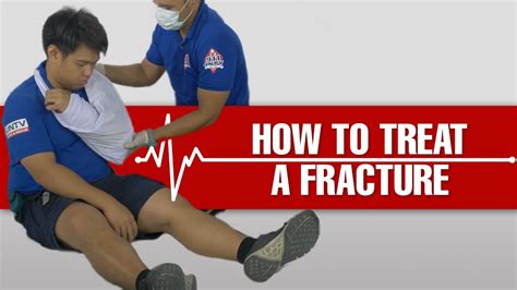 How to Give First Aid and Treat a Fracture - YouTube