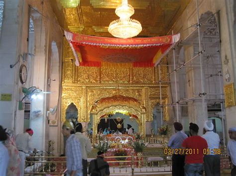 inside Bangla Sahib Gurudwara | Gurudwara Bangla Sahib is th… | Flickr