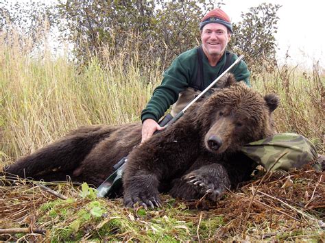 7-Day Brown Bear Hunt for One Hunter in Western Alaska - Includes Trophy Fees