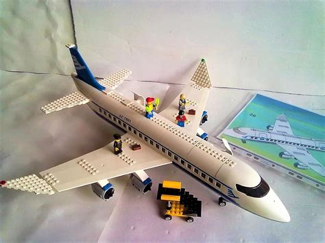 Lego - City - jeu de construction - L'avion: Amazon.fr: Jeux et Jouets