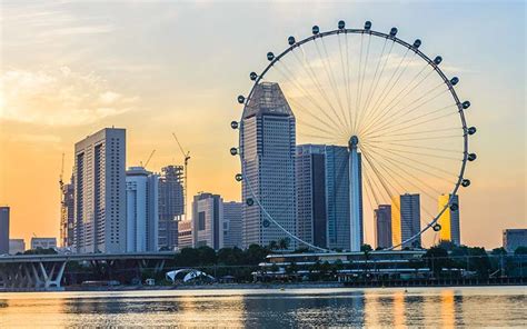 Singapore Flyer - Famous Singapore Ferris Wheel at Marina Bay