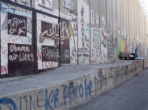 Israeli West bank barrier editorial stock photo. Image of palestinian ...