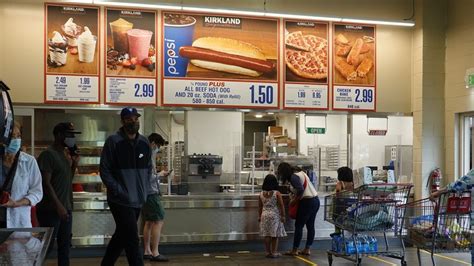 Why Costco's Food Court Prices Are So Low