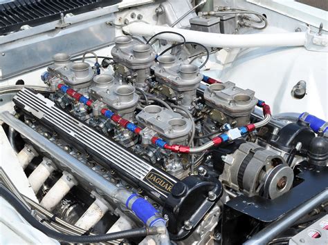 Jaguar V12 - Nicholson McLaren Engines