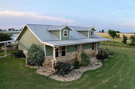 Mart, TX 20 acre 1,700sqft 3bed 2bath Barndo | Metal Building Homes