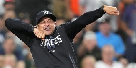 Yankees' Aaron Boone mocks umpire in epic tantrum after ejection | Fox News