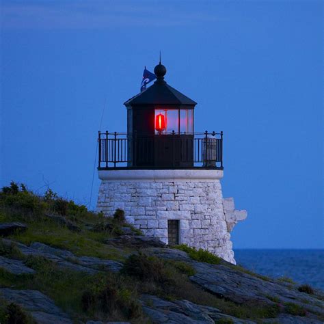 G97 - Beavertail Lighthouse at Sunrise - Onne van der Wal