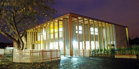 Ravenor Primary School // Seymour Harris Architecture - Architizer Journal