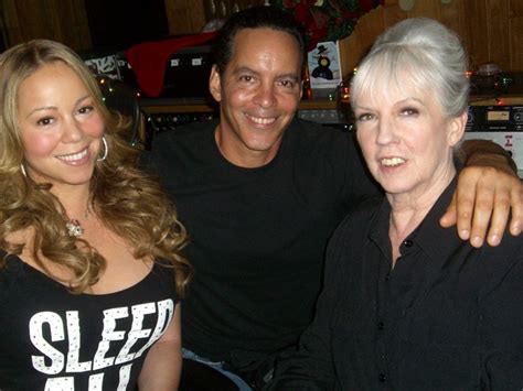 World’s Record-Breaking artist Mariah Carey and her family