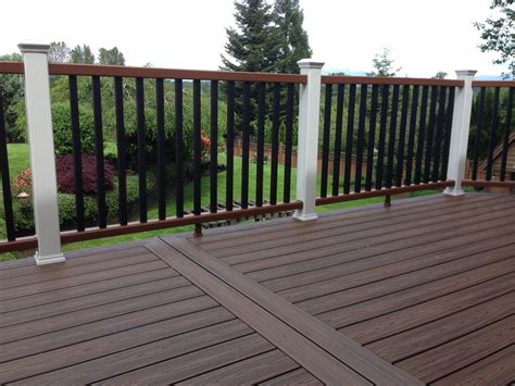 Trex Transcend spiced rum deck with Trex composite posts. - Deck - Vancouver - by DeckCraft ...