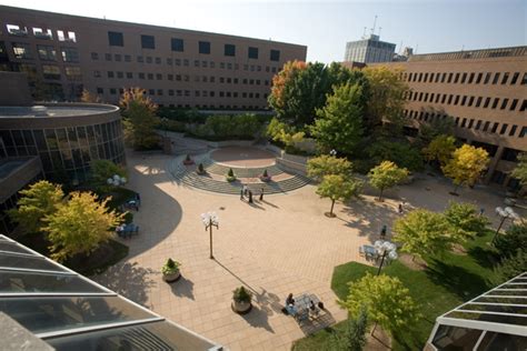 UM-Flint Moves Up in U.S. News "Best Colleges 2013" Rankings | University of Michigan-Flint