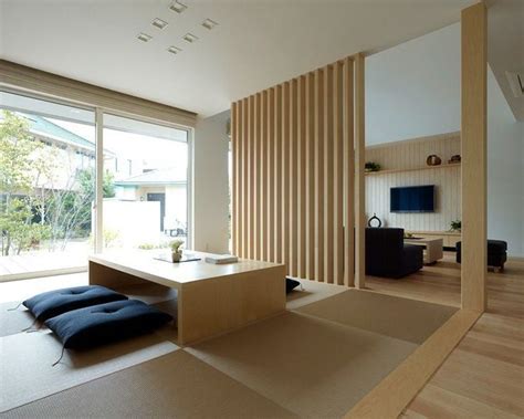 japanese minimalistic interior design | natural color palette with big windows | Japans ...