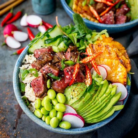 Seared Steak Poke Bowl | Poke bowl recipe, Bowls recipe, Dinner with ground beef