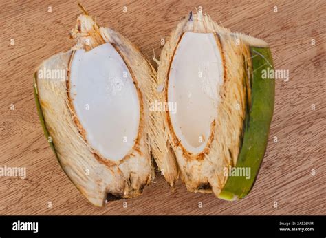 Drupe Fruit Stock Photos & Drupe Fruit Stock Images - Alamy