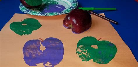 Apple Stamping Fall Art Project | Happy Mom Hacks