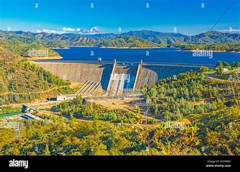 Stock photo lake shasta dam northern california shasta volcanoe hi-res stock photography and ...