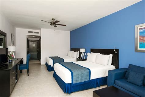 Ocean Blue Punta Cana- Punta Cana – Ocean Blue Sand Golf and Beach Resort - Maya Deluxe Room