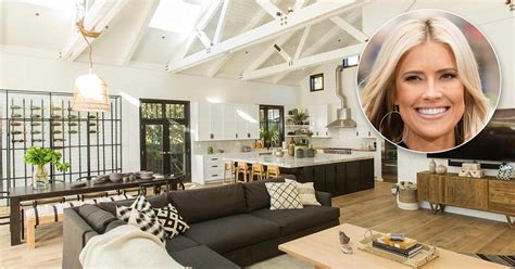 'Flip or Flop' star Christina Anstead shares photos of new 'boho' farmhouse