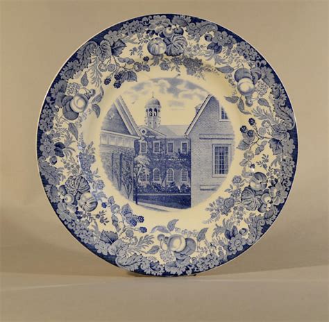 Wedgwood Pottery Set of Twelve Plates with Harvard Scenes, 1927. | BADA