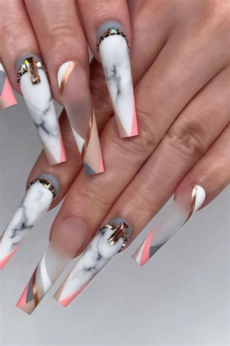 47 Perfect Coffin Acrylic Nails Design in Summer Nail Art 2021