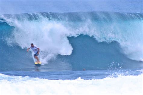 Surfing in the Philippines: riding the Cloud 9 in Siargao