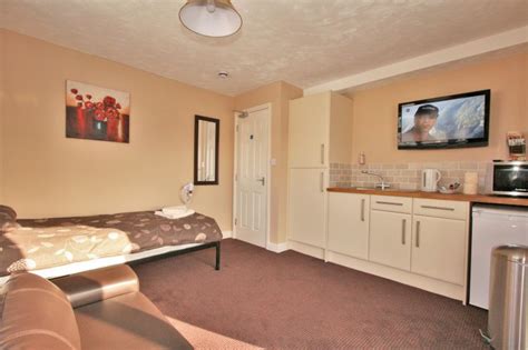 Cheap Hotels in Cheltenham - Roomsbooked