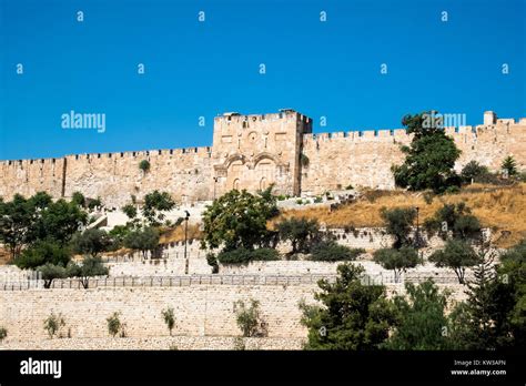 Fortress walls of the Old Jerusalem and the Golden Gate (Israel, Jerusalem Stock Photo - Alamy