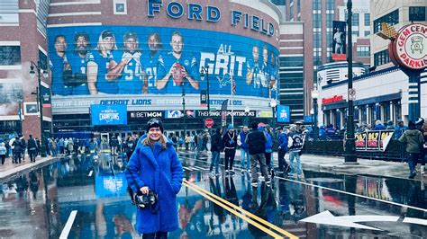 Detroit Lions fans agree to pay higher season ticket prices after wins