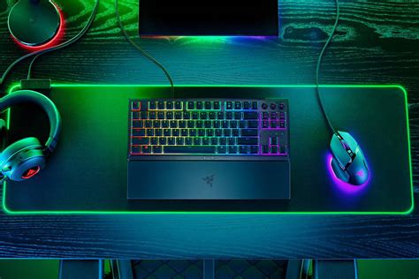 RAZER ORNATA V3 TENKEYLESS LOW-PROFILE MECHA-MEMBRANE RGB WIRED GAMING KEYBOARD (RZ03-04880100-R3M1)