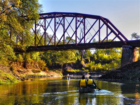 Dallas Trinity Trails: Exploring The Trinity River By Canoe --The Trinity River Paddling Trail