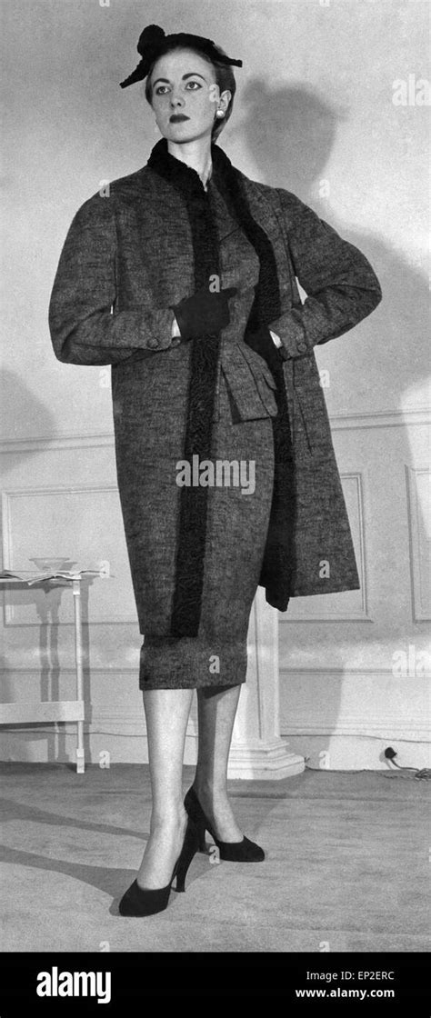 Clothing Fashion 1954. August 1954 Stock Photo - Alamy